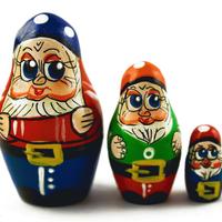 Dwarves nesting dolls