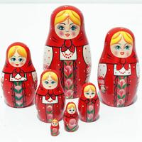 Rød matryoshka dukke