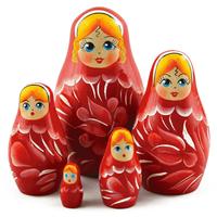 Röd häckande dolls