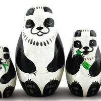 Bambole di nidificazione di Panda