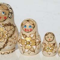 Огън гори кукли
