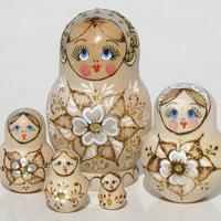 Bloem stijl nesting dolls