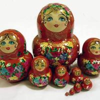 Червен matryoshka