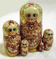 Червен matryoshka