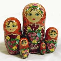 Оранжев matryoshka