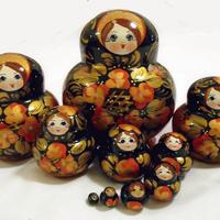 Khohloma styl matryoshka