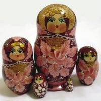 Matryoshka liść klonu