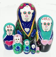 Färgglada matryoshka