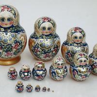 Matryoshka χειμώνα