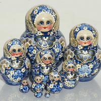 Sininen käsintehty matryoshka