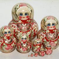 Rød farve matryoshka