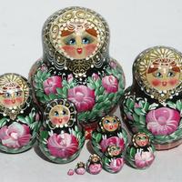 Zwarte nesting dolls