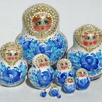 Licht blauwe nesting dolls