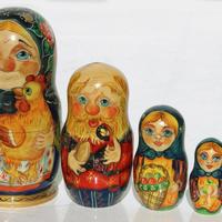 Pocheret kylling matryoshka dukker 