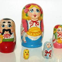 Matrioska de familia folclórica